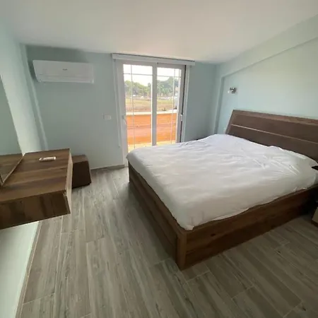 Luxury Penthouse Swimming Pool Mali Robit Apartamento *