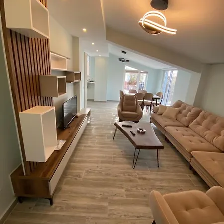 Luxury Penthouse Swimming Pool Mali Robit